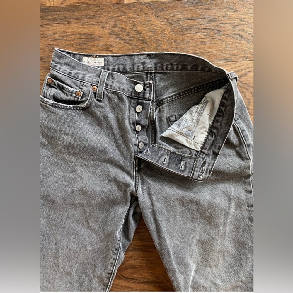 Levi's Authentic Vintage-Inspired Big E 501’s in Gray Wash Straight Leg. - Picture 7 of 11